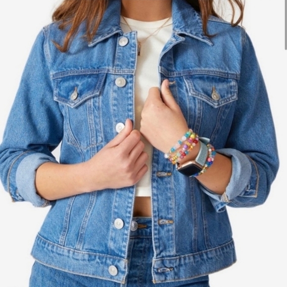 NWOT Hudson Women’s Classic Medium Wash Denim Jean Jacket Size L/XL - Picture 3 of 15